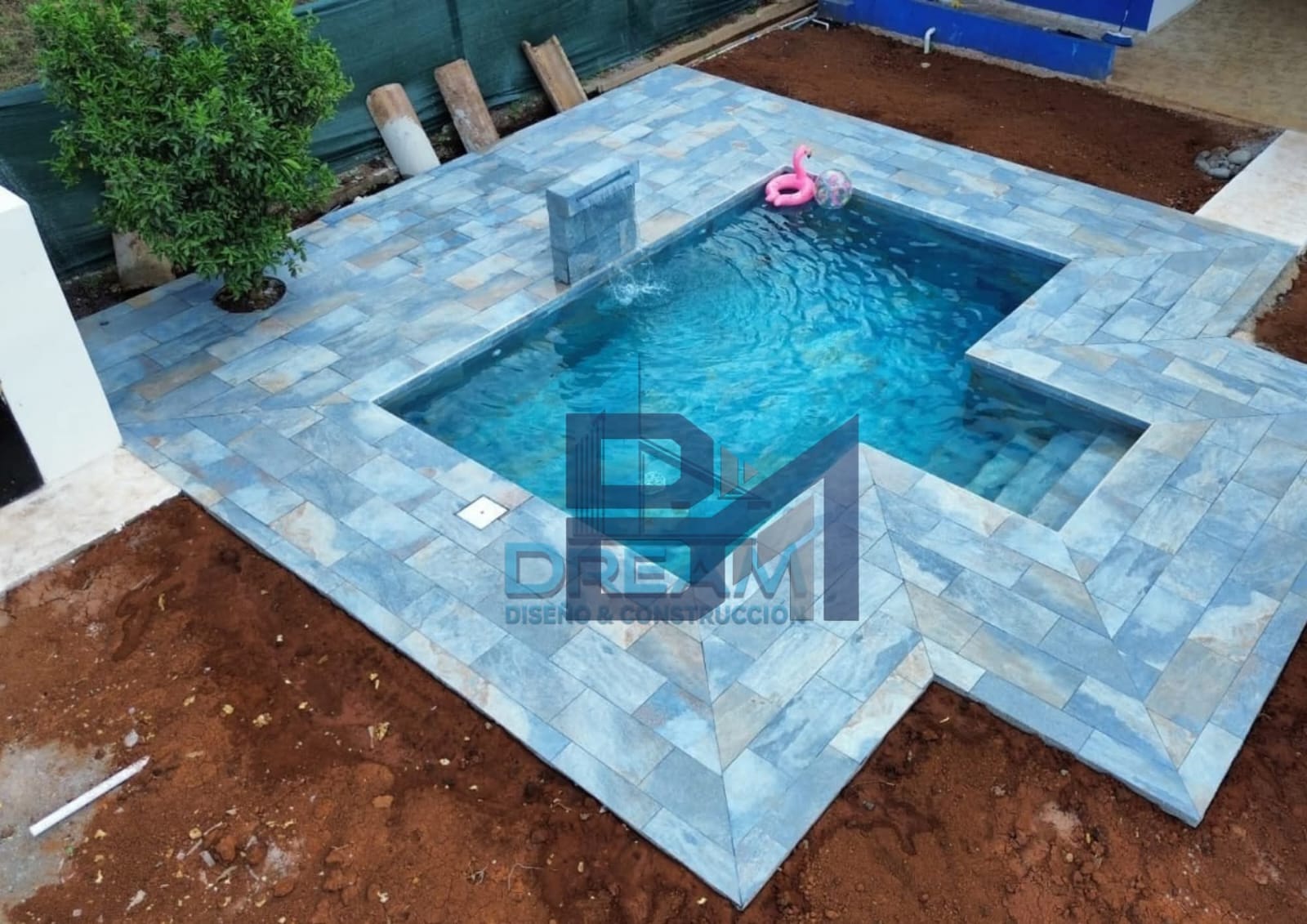 Fuentes y Cascadas Decorativas